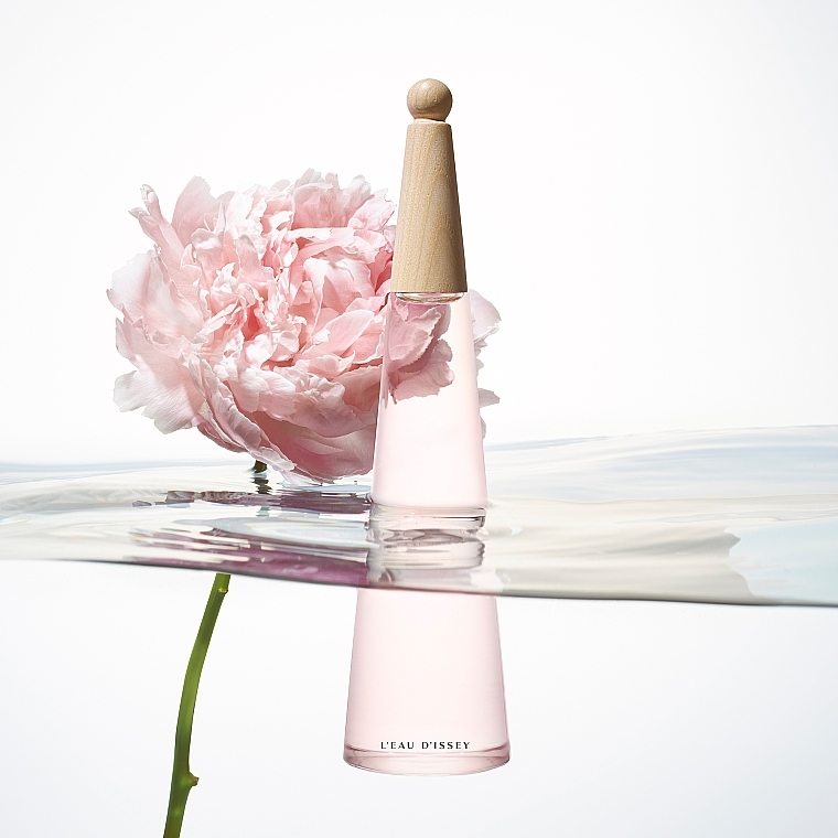 L`eau D`issey Pivoine